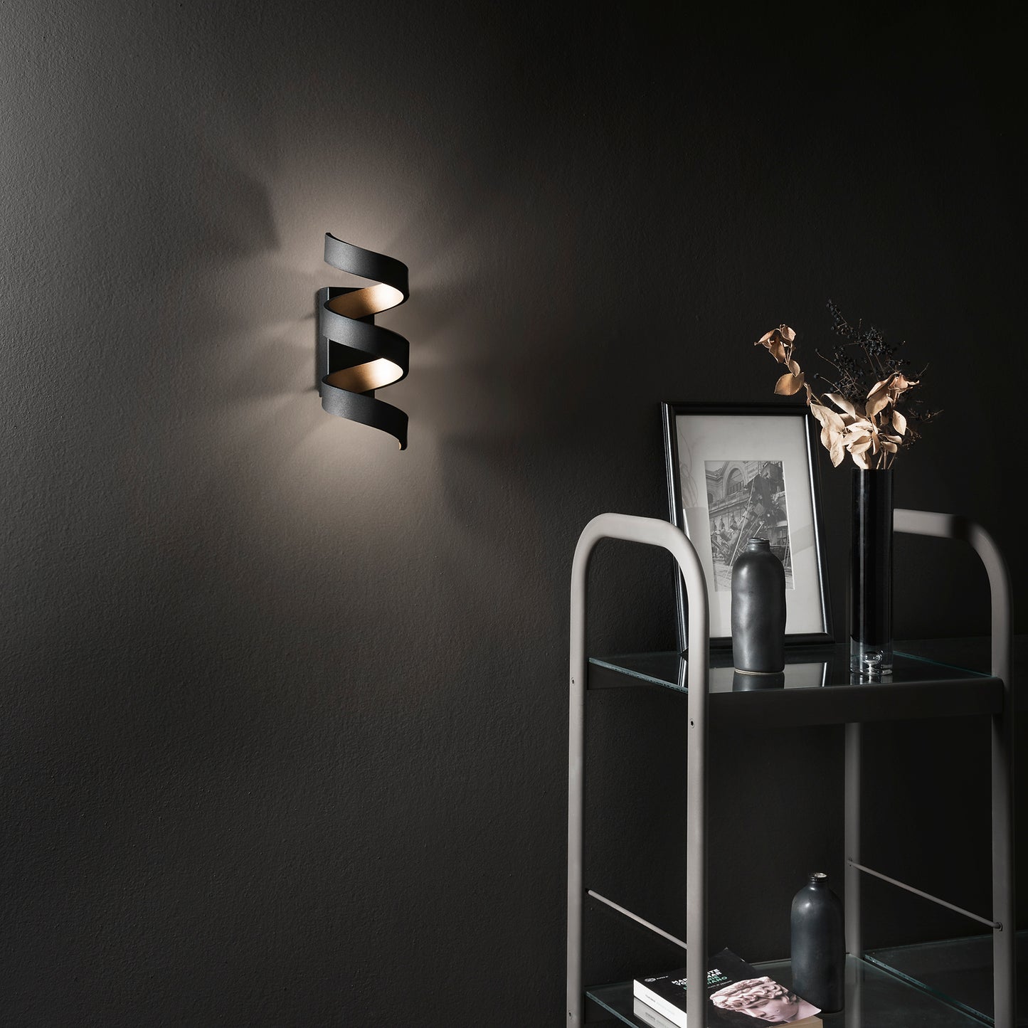 Applique LED HELIX in alluminio nera e oro 4000K (Luce naturale)