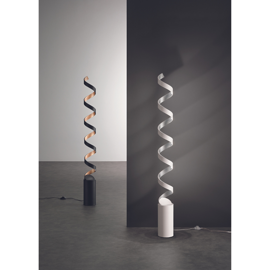 Piantana LED HELIX in alluminio bianca e argento 3000K (Luce calda)