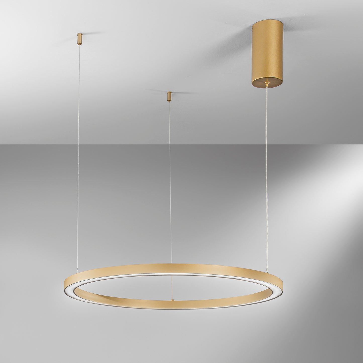 Sospensione LED HOOP in alluminio oro diffusore in acrilico e cavi regolabili, CCT, Ø 60cm.