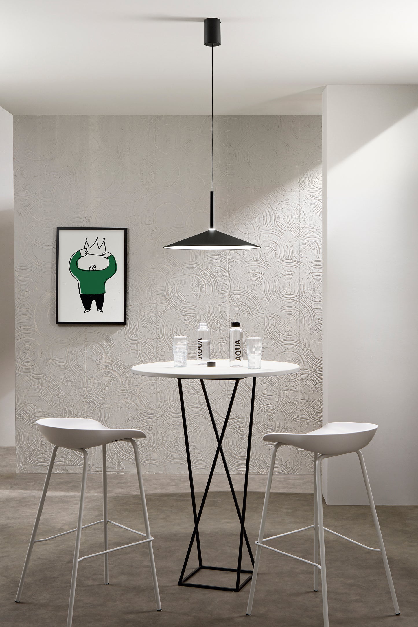 Sospensione KHAN in metallo nero con interno bianco, CCT