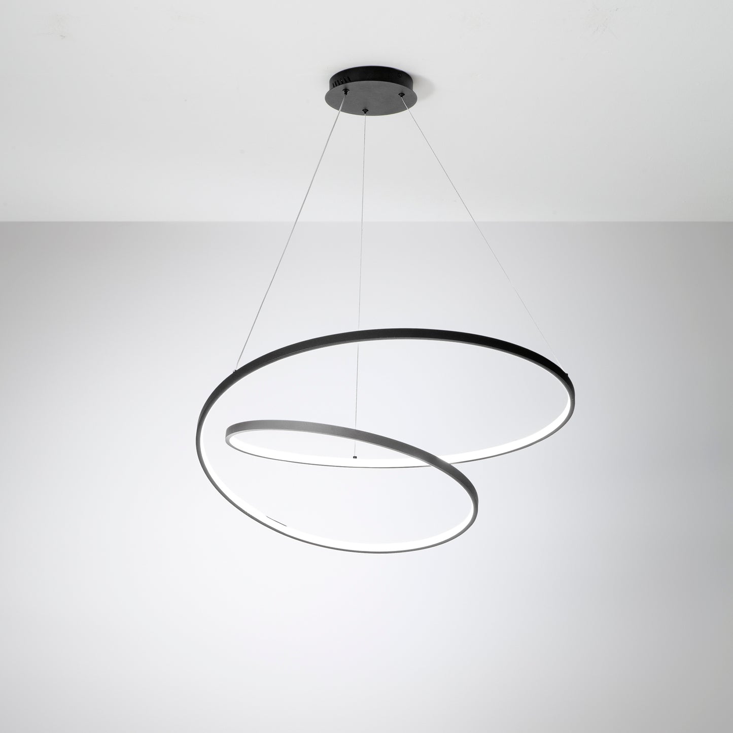 Sospensione LED LIEVE in alluminio nero, CCT, h 130cm. Ø 80cm.