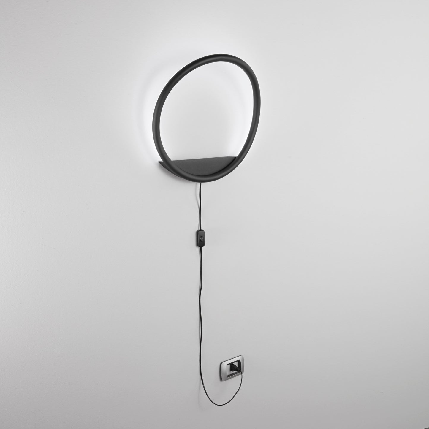 Applique LED LINGER in metallo nero, CCT, Ø 35cm.
