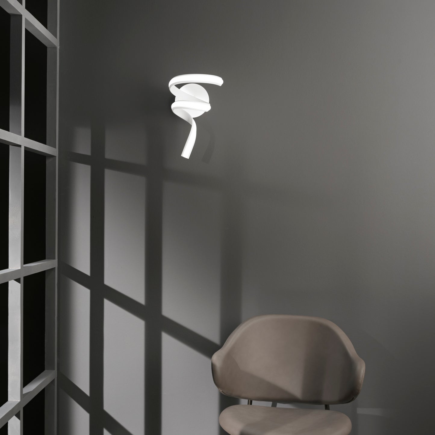 Applique LED MYSTRAL in alluminio bianco, diffusore in silicone CCT