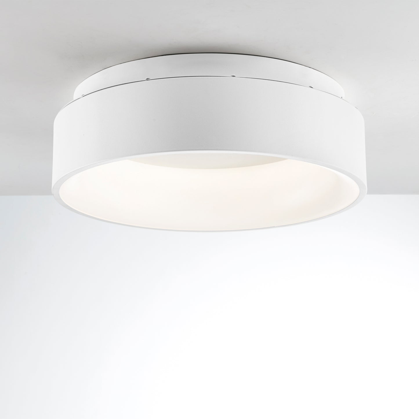 Plafoniera LED NOAH bianca in alluminio, CCT Ø 45 cm.