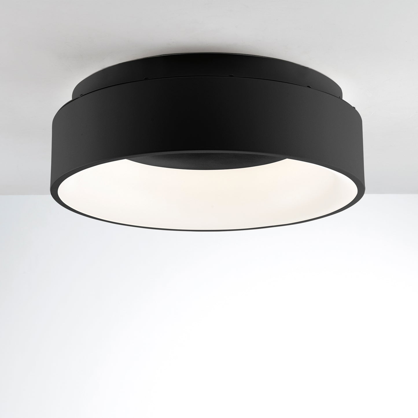 Plafoniera LED NOAH nera in alluminio, CCT Ø 45 cm.