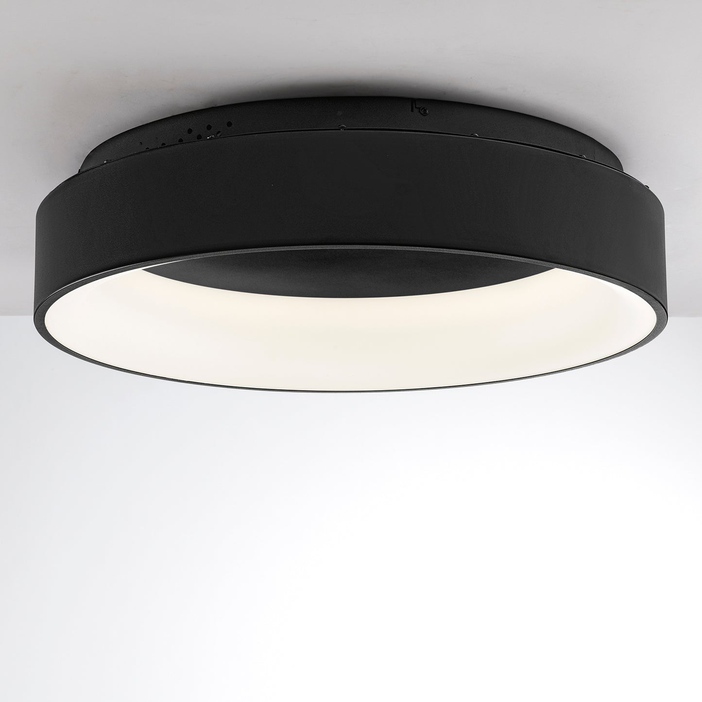Plafoniera LED NOAH nera in alluminio, CCT Ø 60 cm.