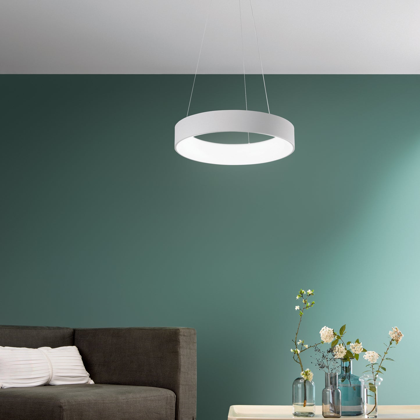 Sospensione LED NOAH bianca in alluminio, CCT Ø 60 cm.