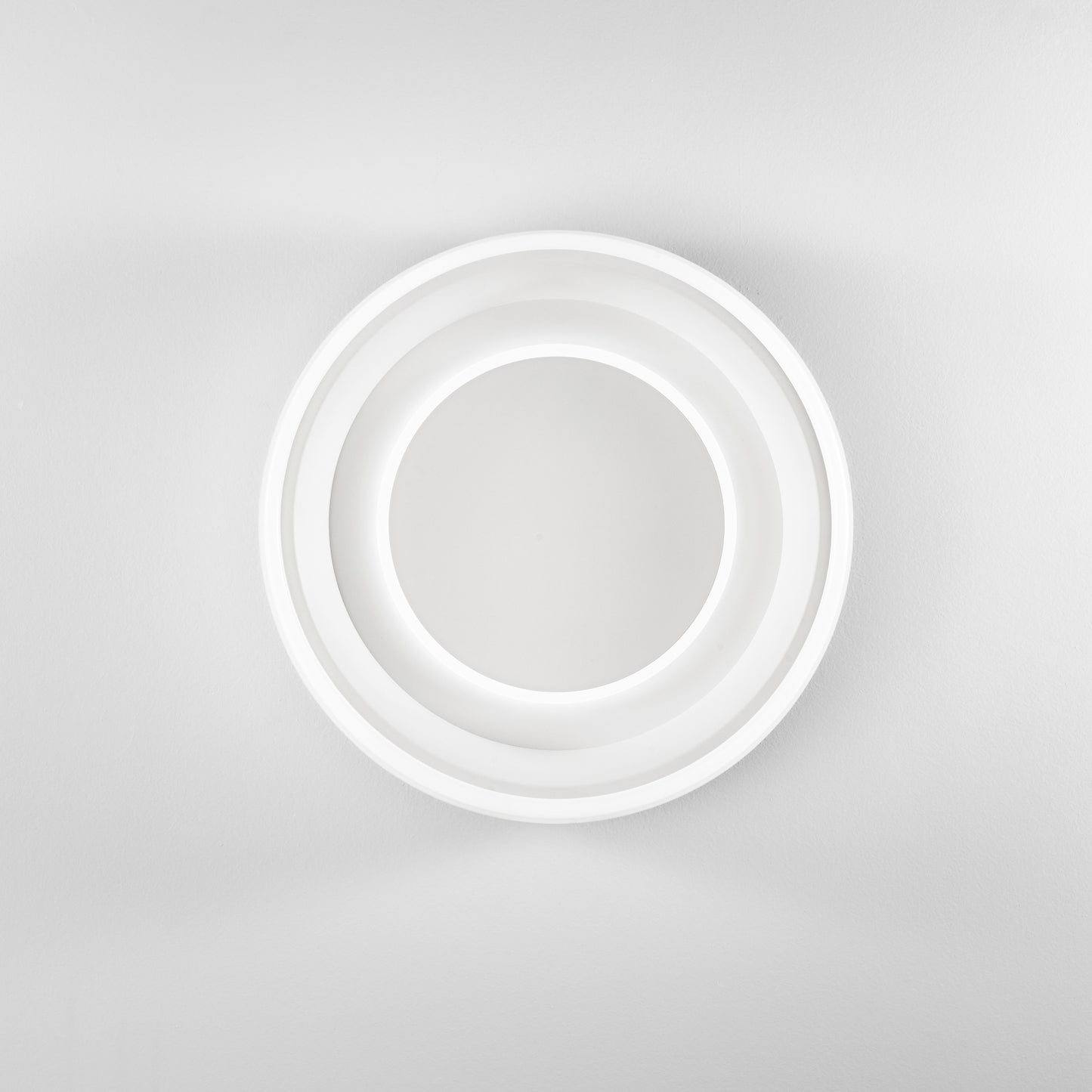 Plafoniera LED NURAX rotonda in alluminio bianco, CCT, Ø 49,5cm.