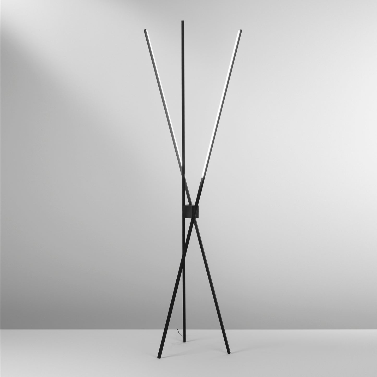 Piantana LED SHANGHAI 3 punti luce in alluminio nero, CCT