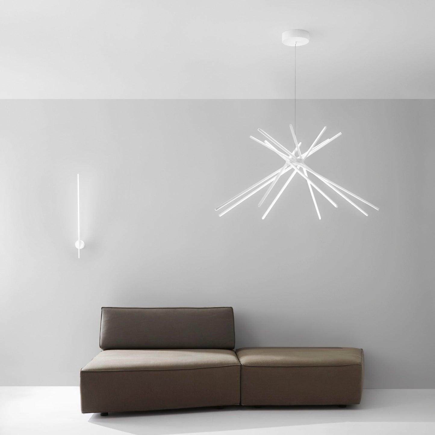 Sospensione SHANGHAI 8 punti luce in alluminio bianco 3000K (Luce calda)