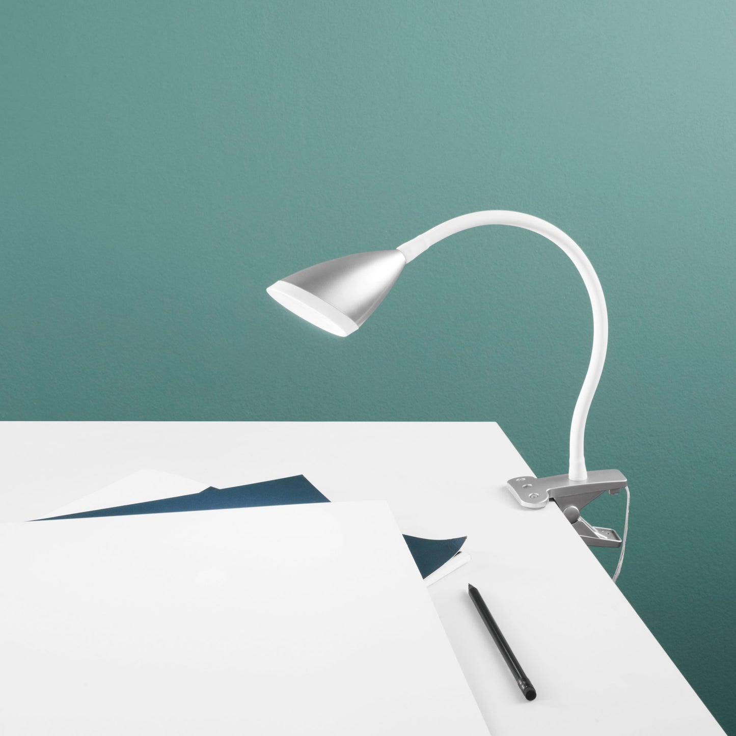 Lampada da letturaorientabile LED HEGEL argento con pinza di fissaggio 4000K (luce naturale)