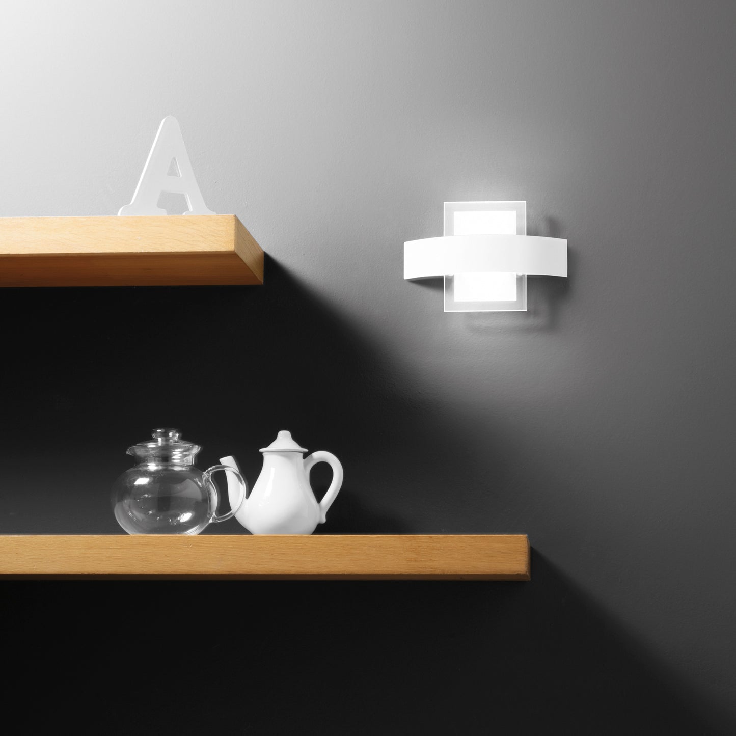 Applique LED TRESOR in metallo bianco con diffusore in vetro 4000K (luce naturale)