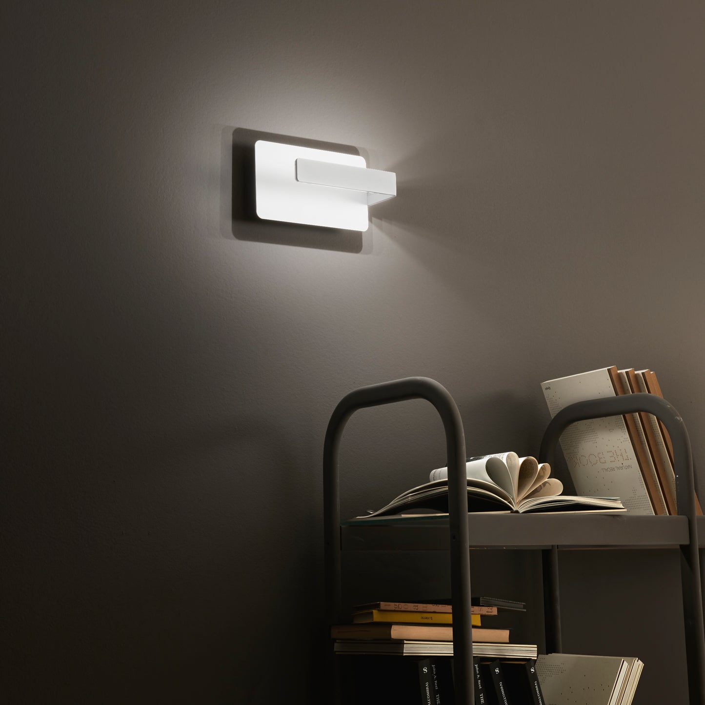 Applique LED LAMBDA in alluminio bianco 6W 3500K (Luce calda)