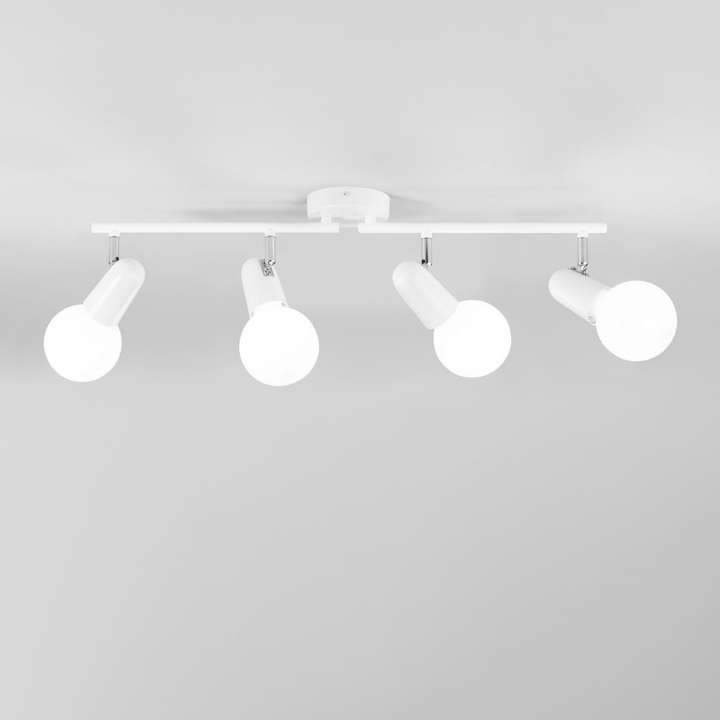 Spot PUNTO in metallo bianco con 4 punti luce orientabili