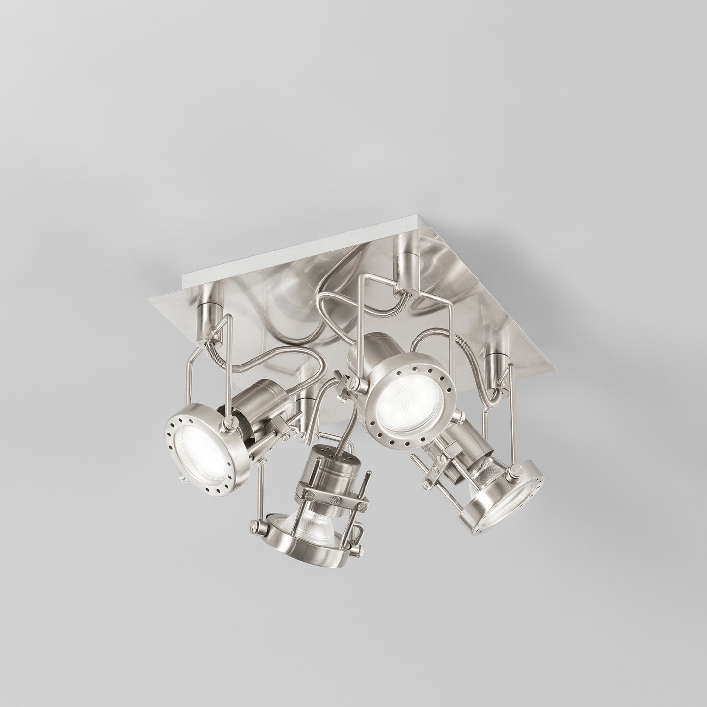 Spot TECHNO in metallo nichel con 4 punti luce orientabili e lampadina inclusa