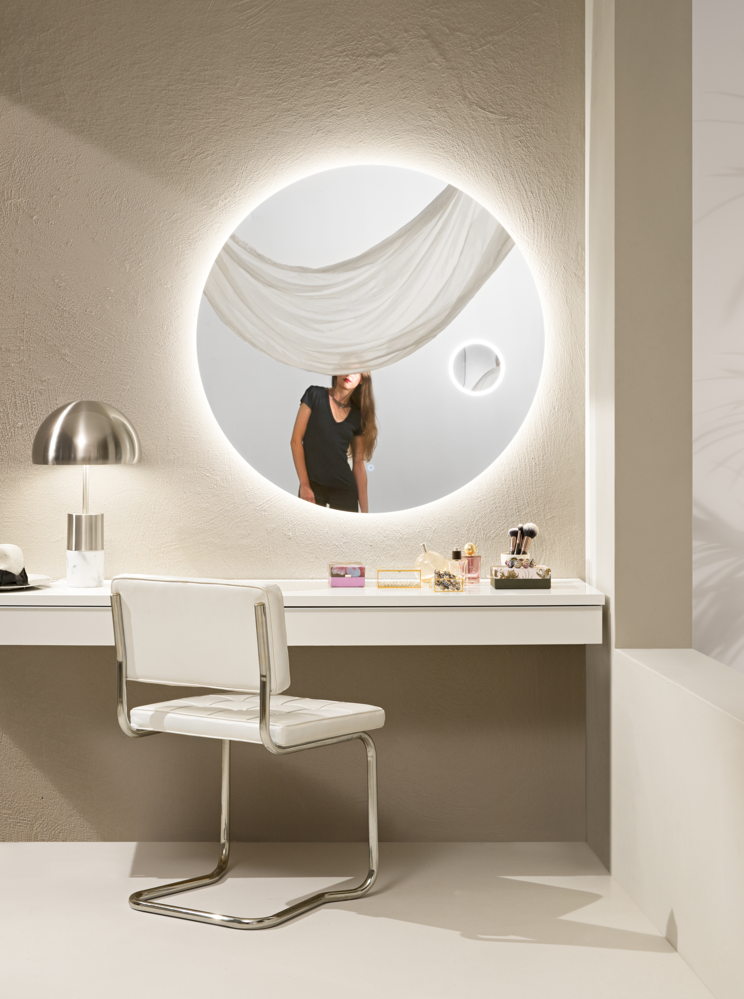 Specchio FOCUS tondo con illuminazione a LED, Lente d'ingrandimento 3x, CCT 3 temperature, Touch dimming, pellicola antideflagrante, 100 cm